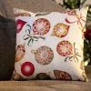 Kissenbezug Mit Weihnachtskugeln-Motiven -Kunst Textilpflanzen Verkäufe kissenbezug mit weihnachtskugeln motiven farbe creme bunt