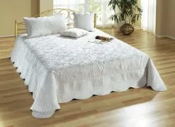 Satin Kissenbezüge Und Tagesdecken Mit Stickerei -Kunst Textilpflanzen Verkäufe satin kissenbezuege und tagesdecken mit stickerei farbe creme groesse 924