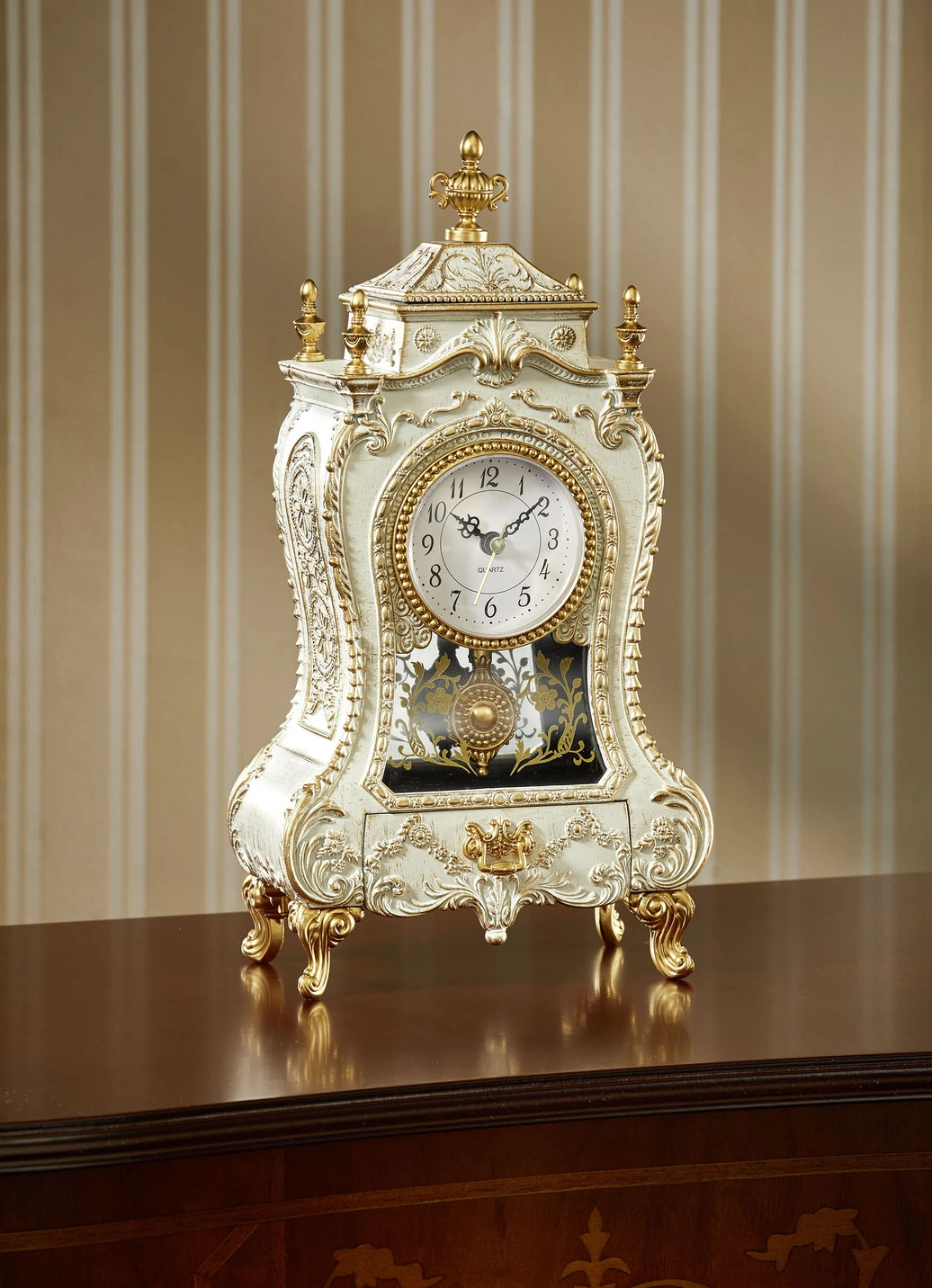 Spieluhr In Antiker Verkleidung 3 Spieluhr In Antiker Verkleidung