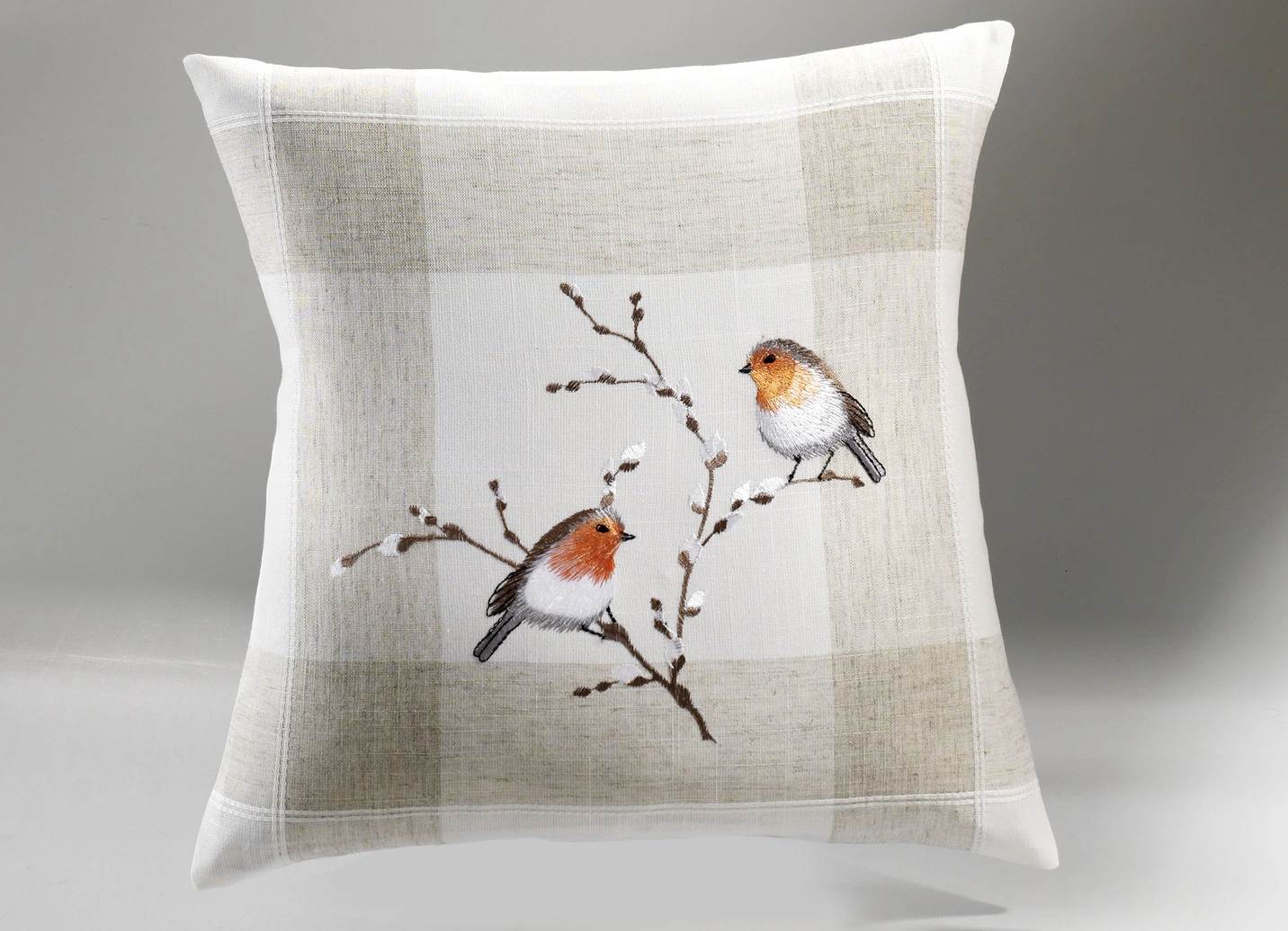 Tisch- Und Raumdekoration Mit Rotkehlchen-Motiv 6 Tisch- Und Raumdekoration Mit Rotkehlchen-Motiv – Bild 4