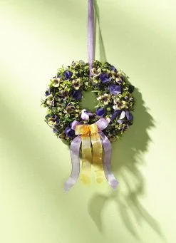 Wandkranz Aus Kunst- Und Textilmaterial